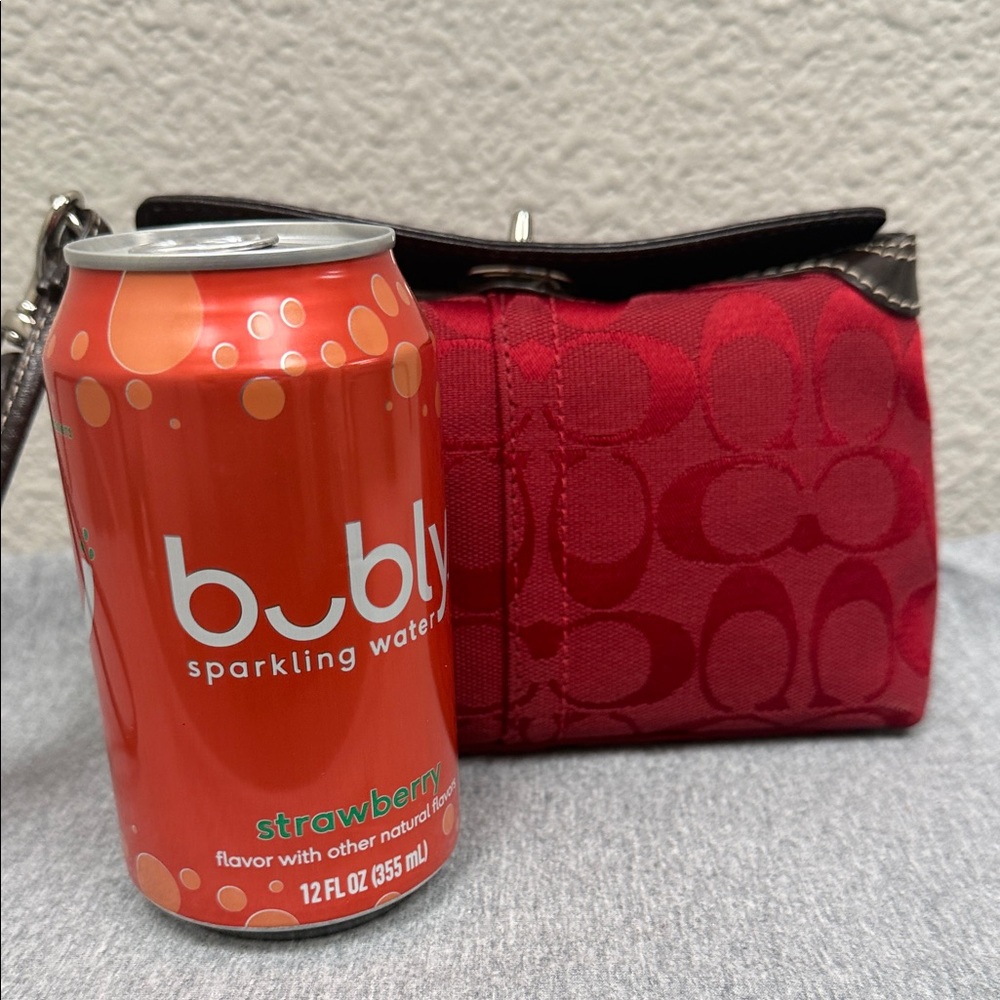 Coach Red Jacquard Legacy Turn-lock Wristlet- Signature Collection- NWOT - Picture 13 of 14